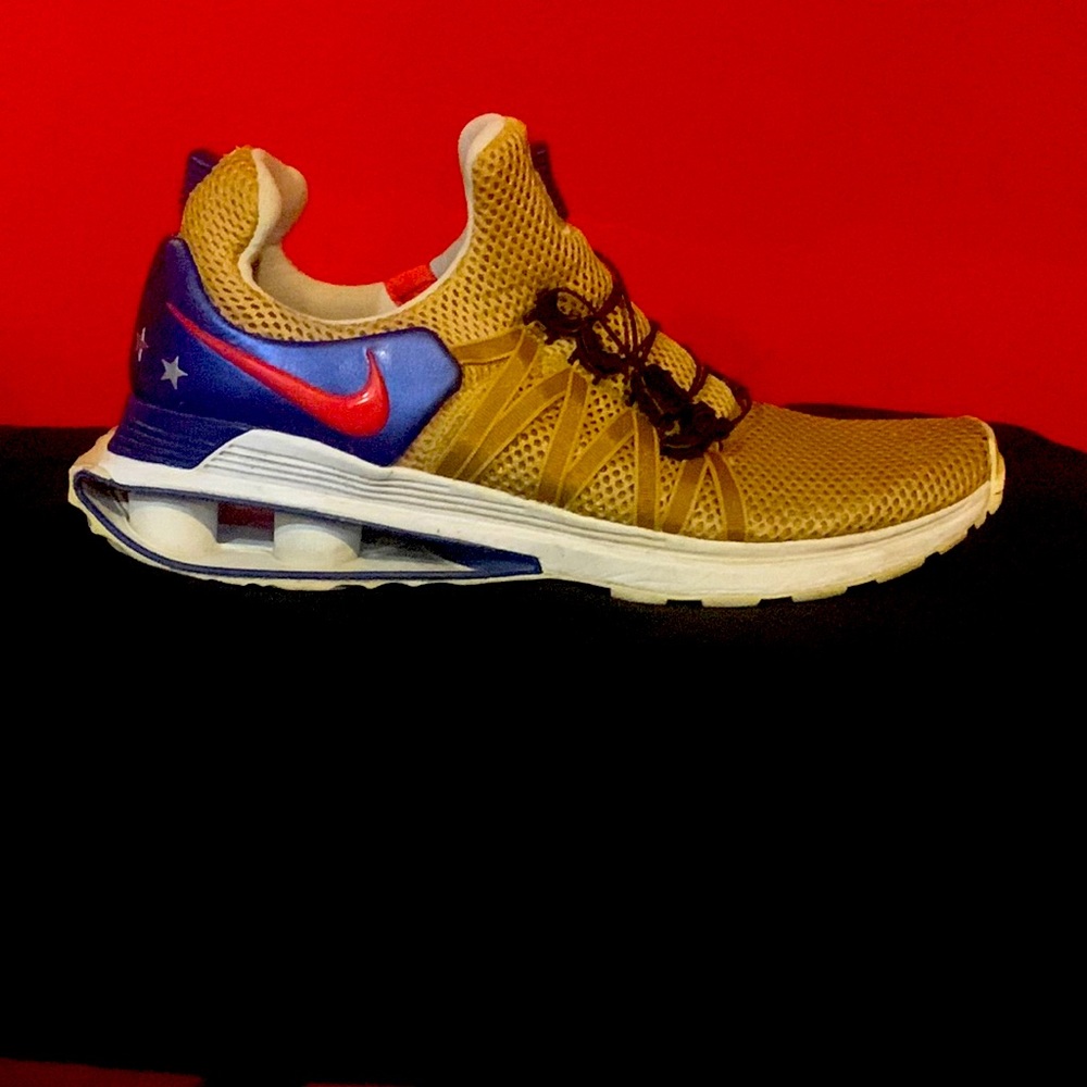 Nike Shox Gravity